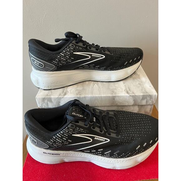 Brooks Shoes - Brooks Women's Glycerin 20 black/white Running Shoe SIZE 10 MEDIUM